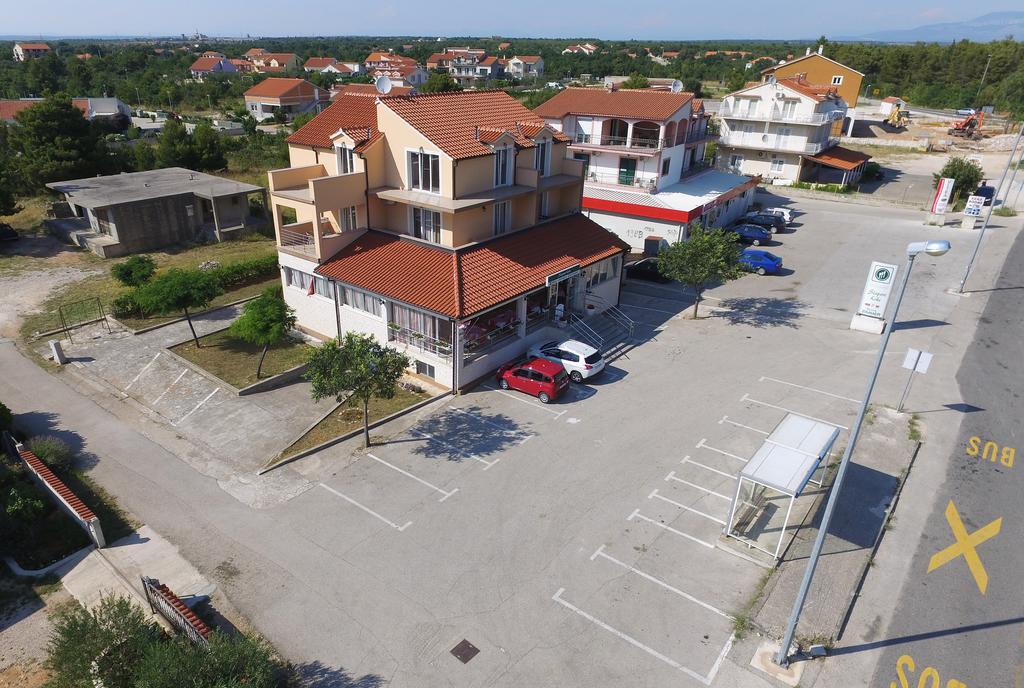 Guest Accommodation Slapovi Krke Lozovac Eksteriør bilde