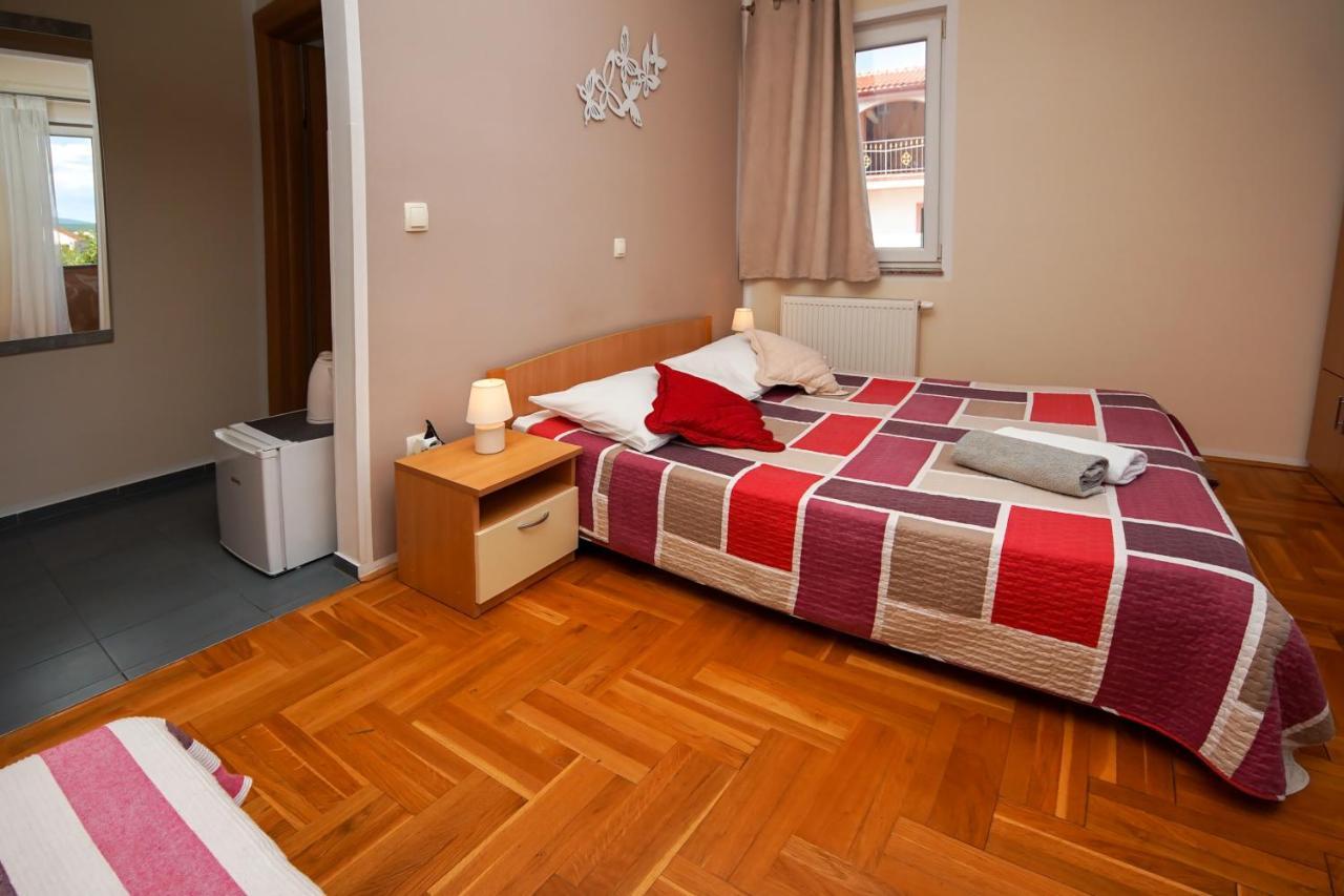 Guest Accommodation Slapovi Krke Lozovac Eksteriør bilde